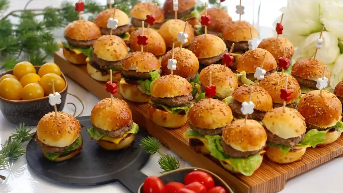 Mini burgers apéro : 7 recettes pour bluffer vos invités !