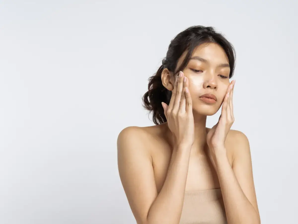 Peeling do cery trądzikowej: Enzymatyczny czy kwasowy BHA?