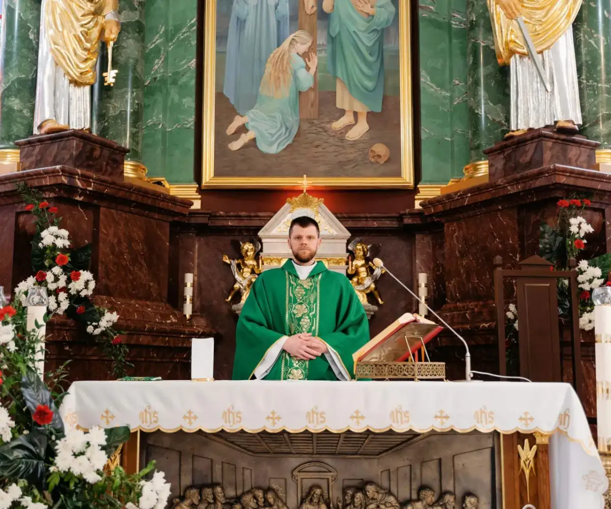 Czy msza online to grzech? Odkryj, kiedy jest to akceptowalne