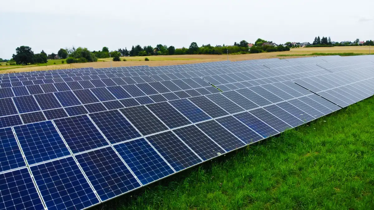 Farma fotowoltaiczna Radom: 24 MW zielonej energii dla miasta