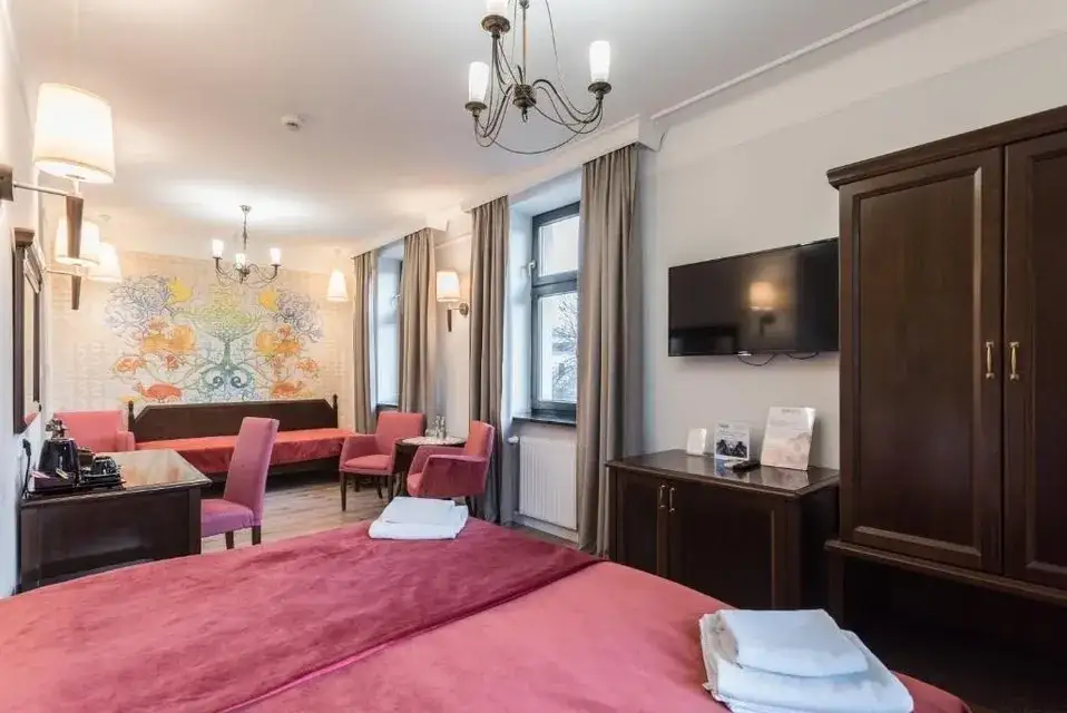 Ile kosztuje nocleg w Krakowie? Ceny, które zaskoczą i pomogą zaoszczędzić