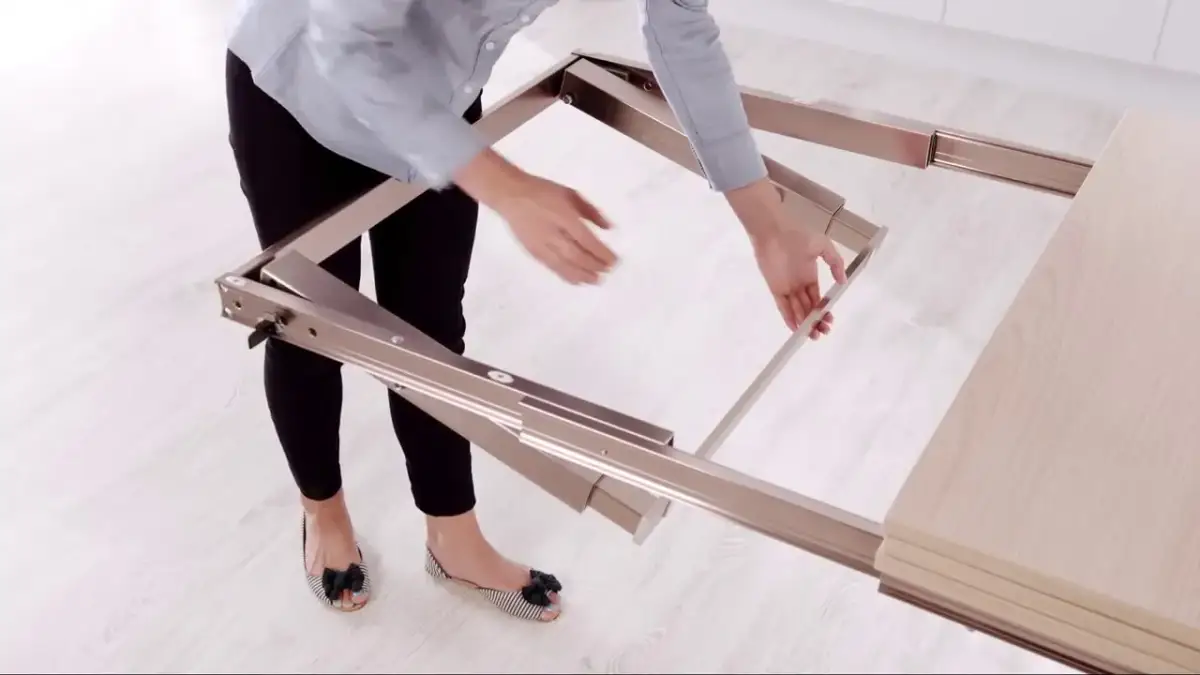 Jak zrobić wysuwany blat kuchenny - proste kroki i niezbędne materiały