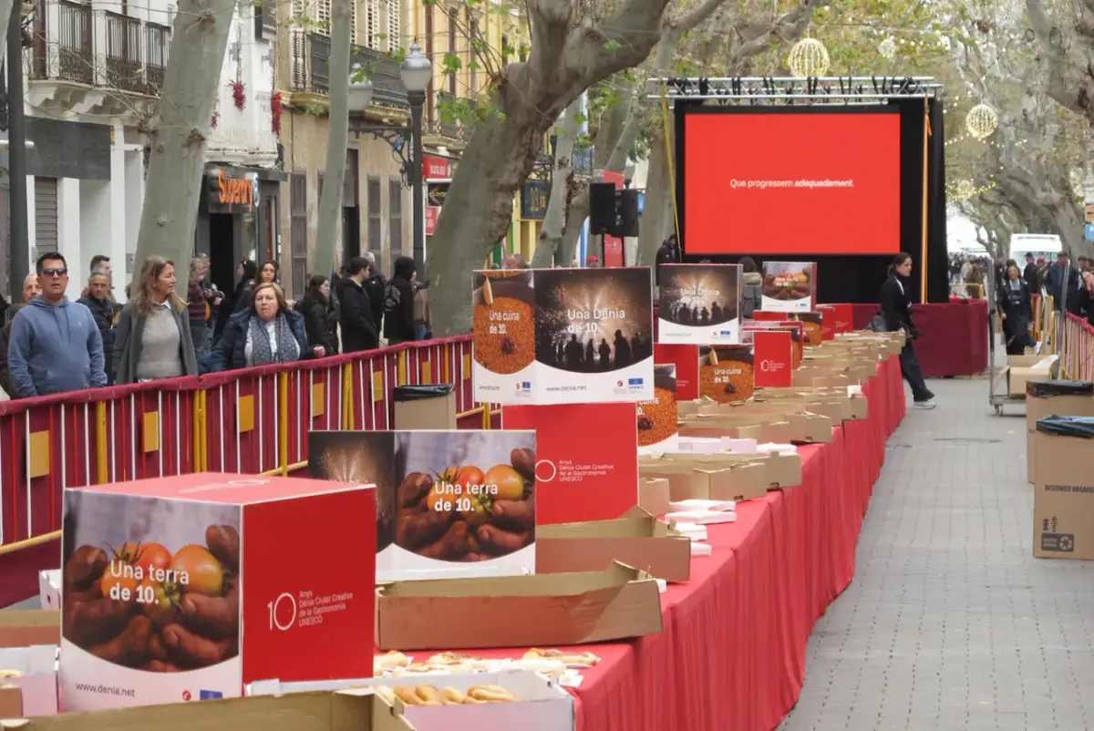 Denia: Tu almuerzo inolvidable. Guía gastronómica UNESCO.