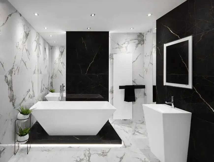 Płytki do małej łazienki: Sekrety optycznego powiększania