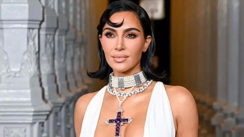 Kim hollywood beauty awards: jak Kim Kardashian zaskoczyła stylizacją