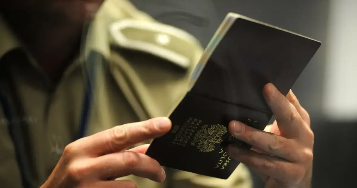 Jak sprawdzić numer paszportu i uniknąć oszustw związanych z dokumentami