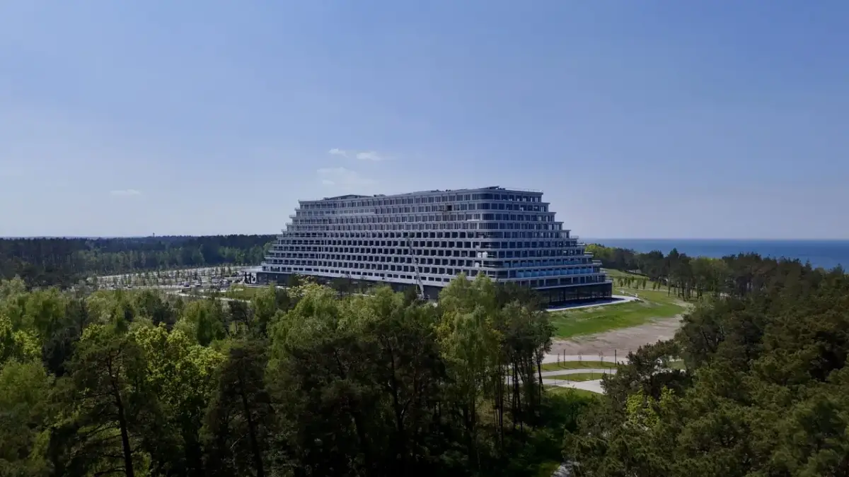 Gołębiewski Pobierowo: Otwarcie 2026? Poznaj datę i kulisy!