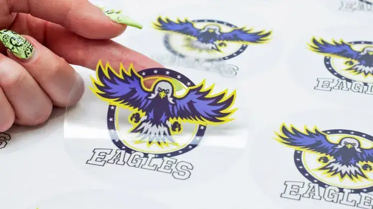 Druk na folii przezroczystej: Poradnik, zastosowania i ceny