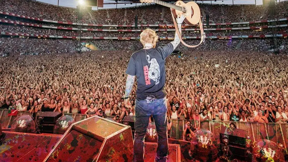 Ile trwa koncert Ed Sheerana w Warszawie? Sprawdź szczegóły!