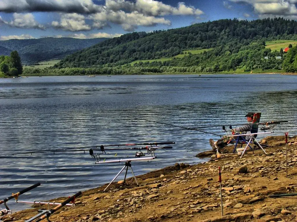 Wędkowanie na jeziorze Łebsko - przepisy, metody i najlepsze miejsca