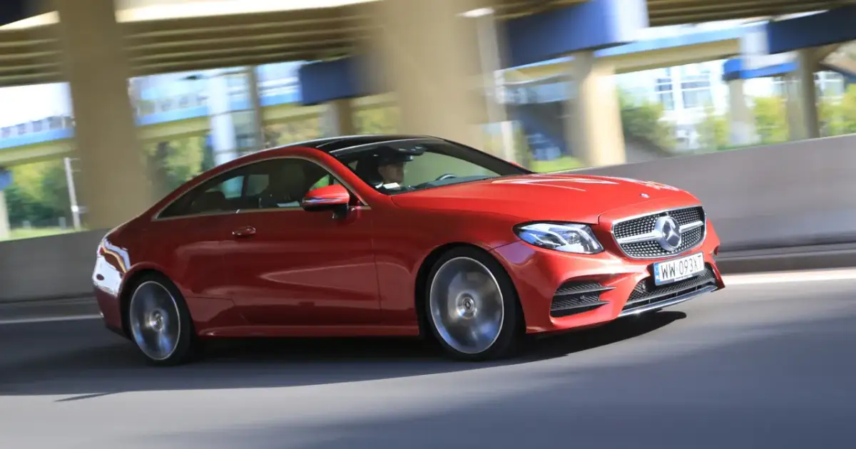 Mercedes E klasy coupe - luksus, osiągi i bezpieczeństwo w jednym
