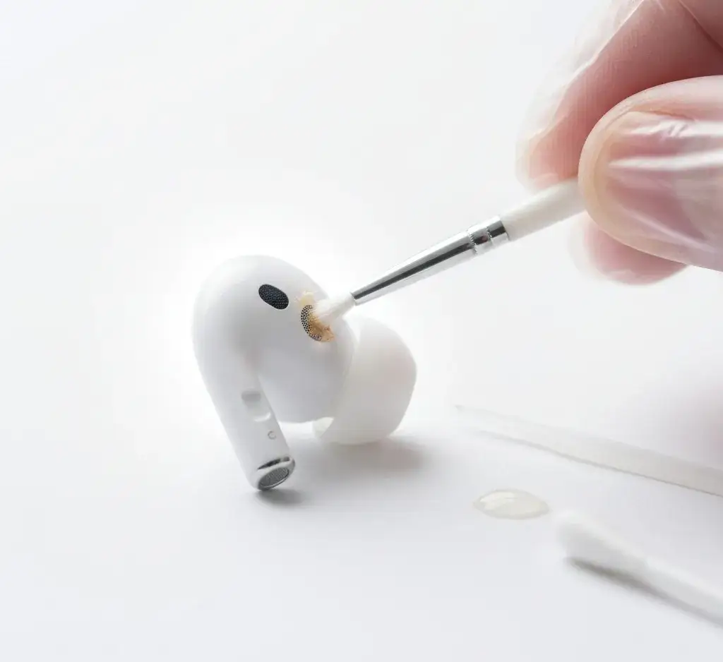 Jak wyczyścić słuchawki z miodu? Bezpieczny poradnik krok po kroku