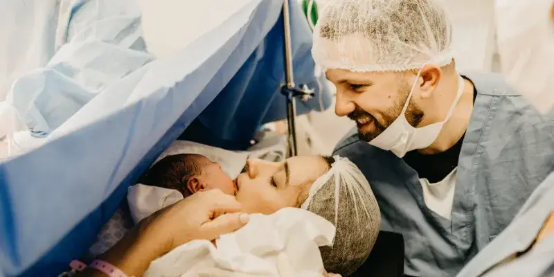 40 tydzień ciąży: Jak wywołać poród? Domowe sposoby i wskazania