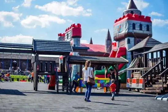 Zamek Ogrodzieniec atrakcje, które zaskoczą każdego odwiedzającego