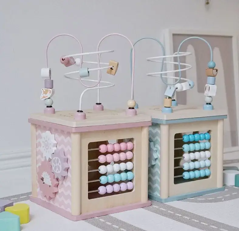 Zabawki sensoryczne dla 2 latka: Jak wspierać rozwój i wybrać bezpieczne?