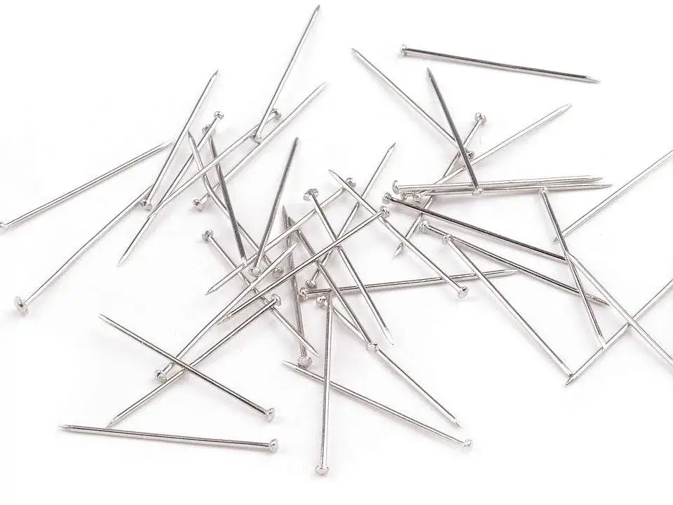 Gdzie kupić szpilki krawieckie? Odkryj najlepsze sklepy w Polsce