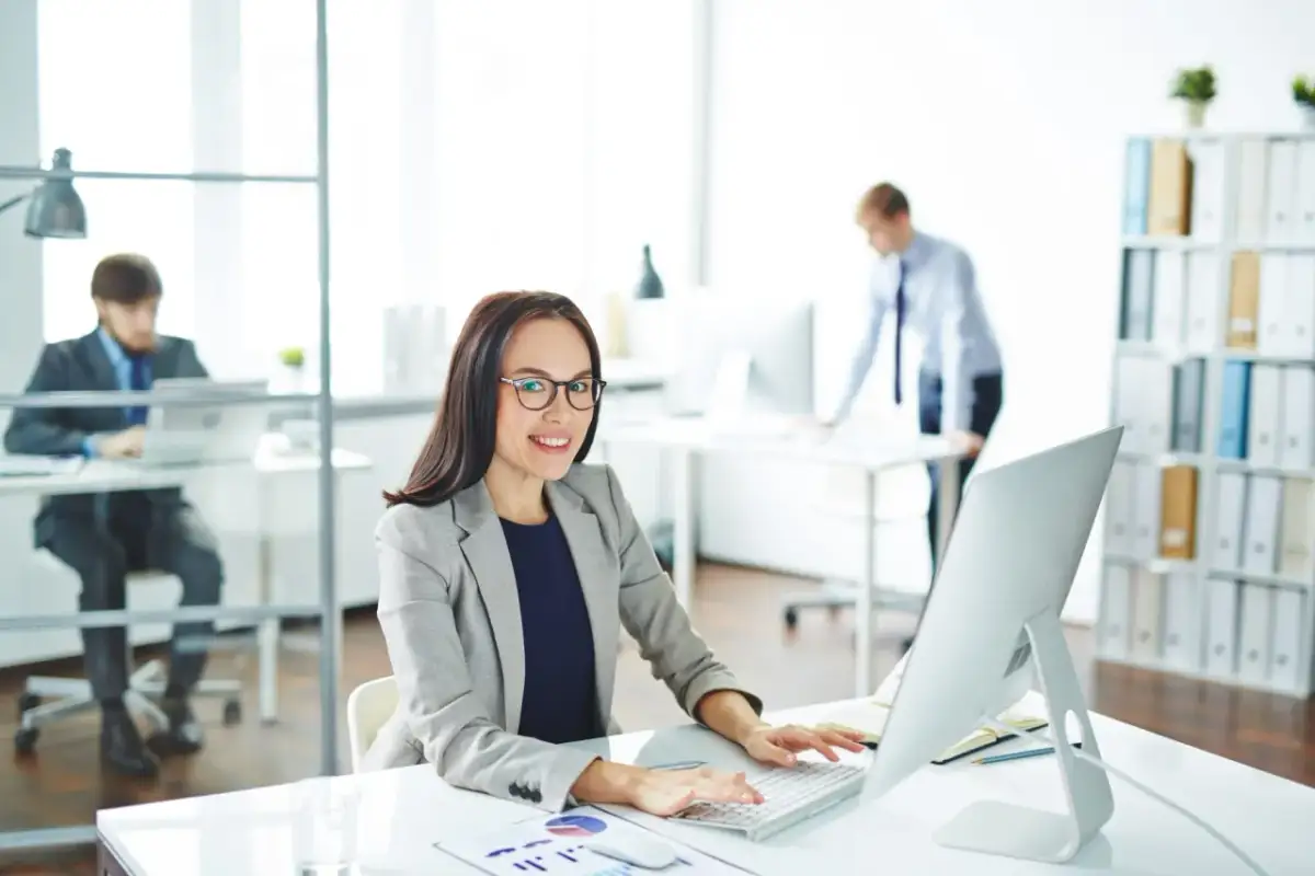 Etat i firma: Jak połączyć i zyskać? Poradnik krok po kroku