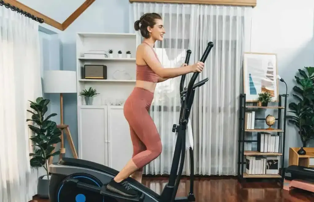 Co bardziej odchudza: orbitrek czy rowerek? Porównanie efektywności