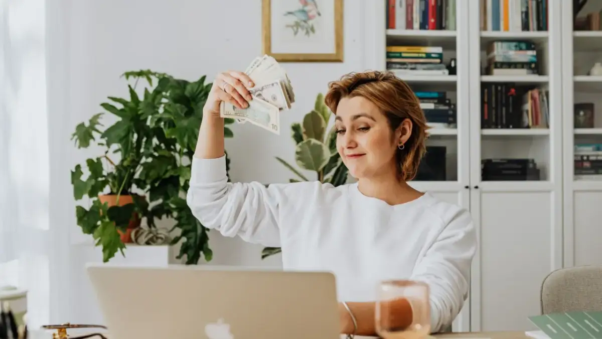 Ile można zarobić na ankietach? Odkryj prawdę o zarobkach