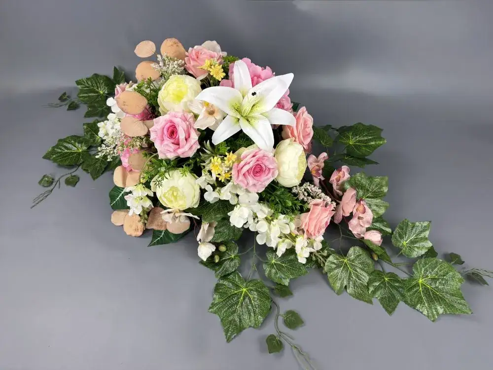 Ile kosztuje wiązanka na pogrzeb? Ceny, które mogą zaskoczyć