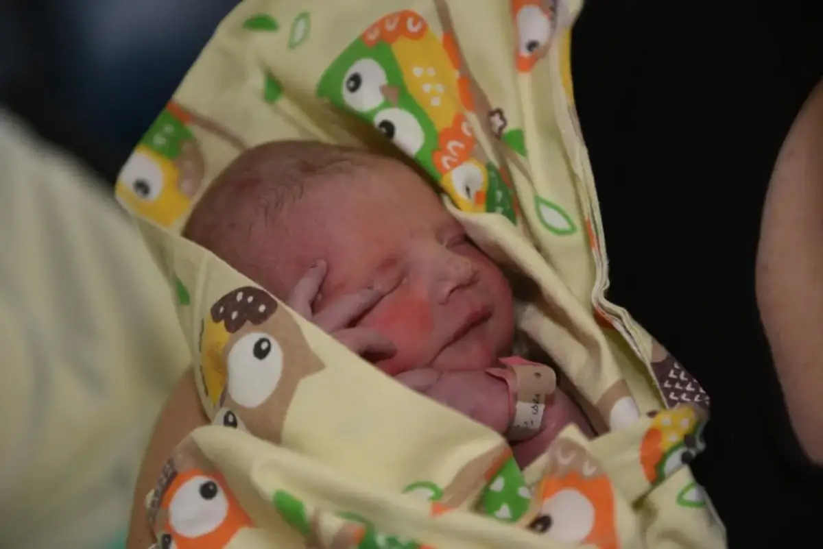 Zasiłek wychowawczy dla kogo przysługuje? Sprawdź kryteria i warunki