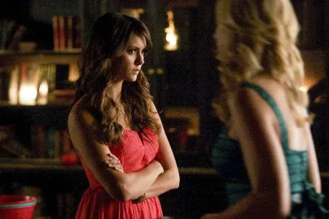 Pamiętniki wampirów ile odcinków? Zaskakująca liczba epizodów!