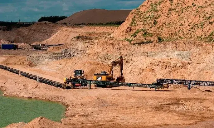 Ile można zarobić na żwirowni? Sprawdź realne dochody i czynniki wpływające