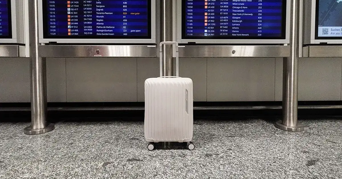 Jak odebrać bagaż na lotnisku? Kluczowe informacje i praktyczne wskazówki