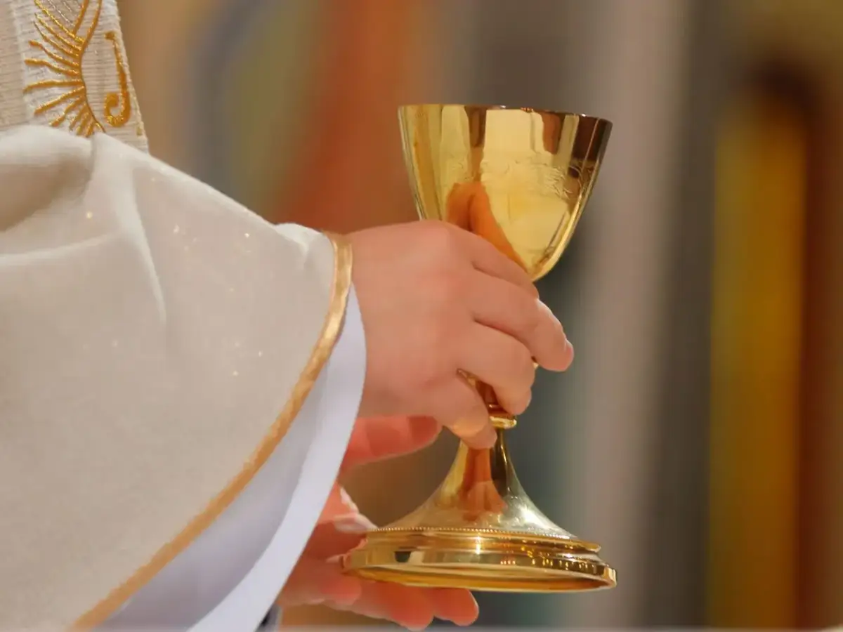 11 listopada czy trzeba iść do kościoła? Prawda o obowiązku uczestnictwa