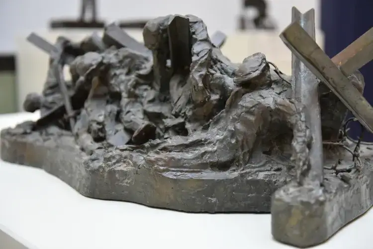 Żywa rzeźba: Zrozumienie sztuki, historii i jej twórców