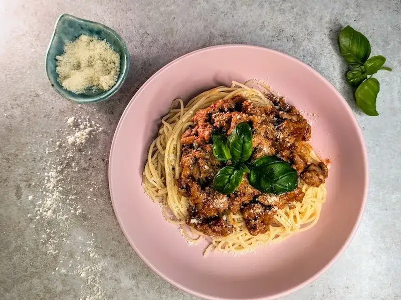 Szybkie i pyszne spaghetti bolognese z Knorr - proste przepisy i składniki