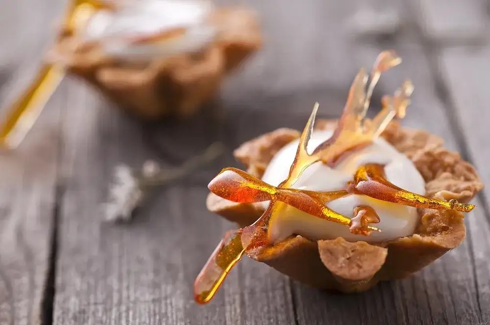 Jak przechowywać ozdoby z karmelu, aby uniknąć ich zniszczenia?