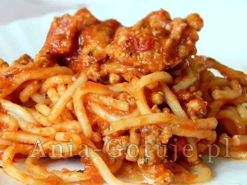 Spaghetti Bolognese Ani Gotuje: Odkryj sekret smaku!