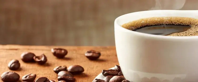 Czy matcha to kawa? Odkryj różnice i korzyści zdrowotne