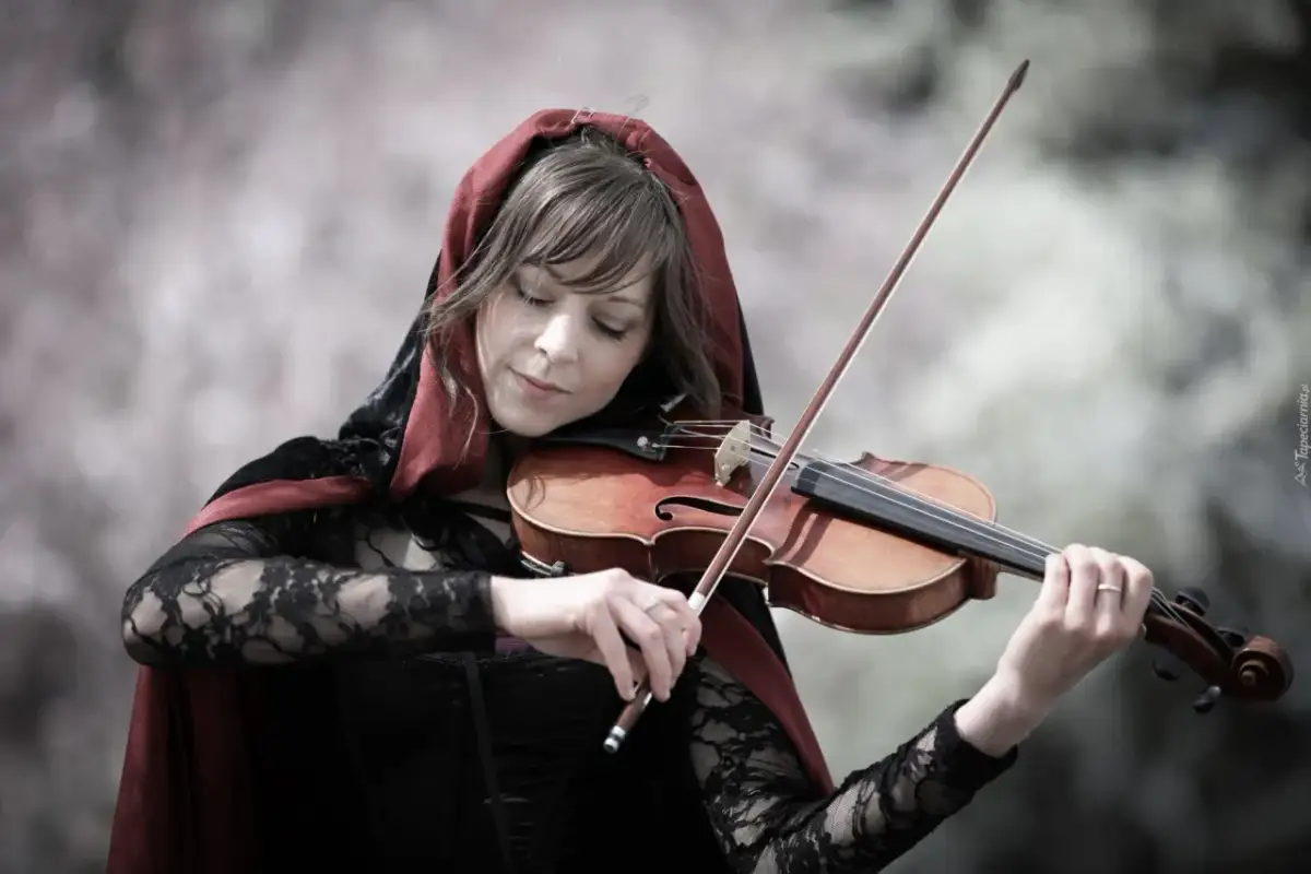 Dubstep i skrzypce: Fenomen Lindsey Stirling. Co za połączenie!