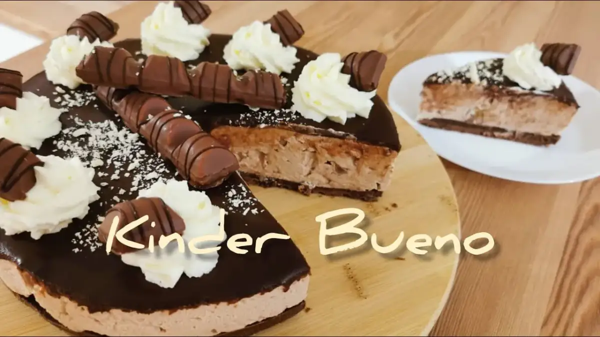 Pyszne ciasto jak Kinder Bueno - łatwy przepis bez pieczenia