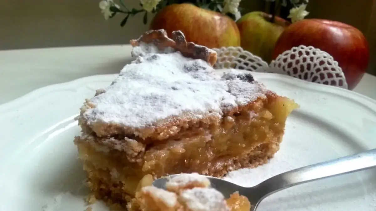 Jaki typ mąki do szarlotki, by uniknąć twardego ciasta?