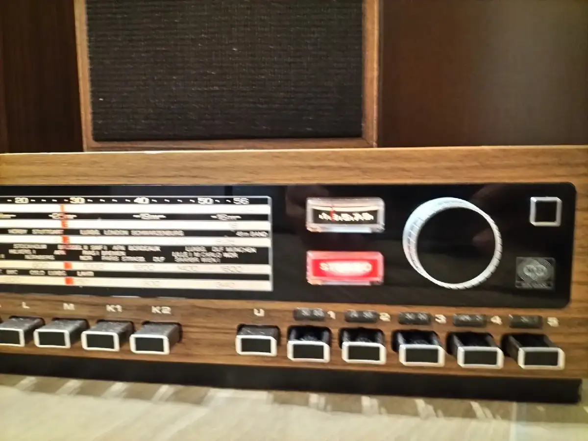 Jak włączyć radio Vintage Cuisine i cieszyć się ulubioną muzyką