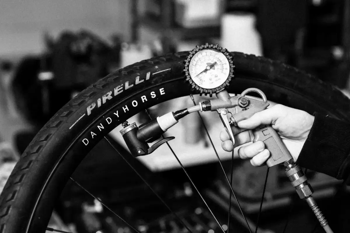 Ile kosztuje wymiana opon w rowerze? Sprawdź ceny i oszczędź!