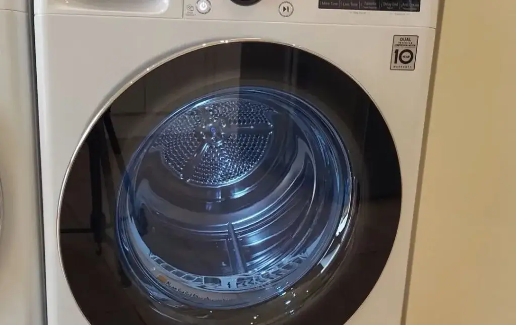 Ile prądu zużywa suszarka do ubrań? Sprawdź, co mówią użytkownicy