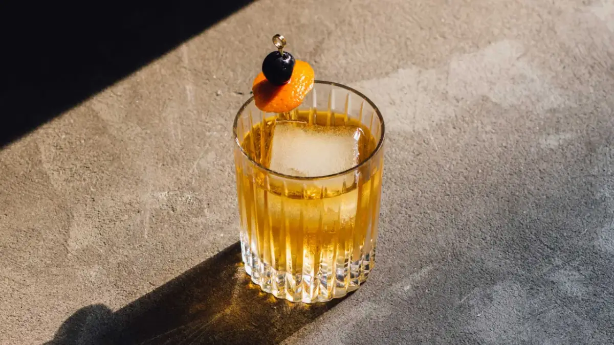 Ingredienti Cocktail: La Guida Essenziale per il Tuo Bar di Casa