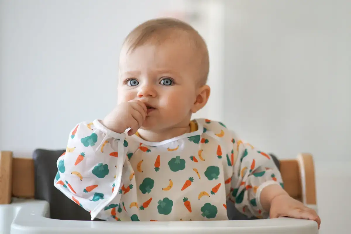 Jak widzi dziecko w 1 miesiącu – zaskakujące fakty o wzroku noworodka