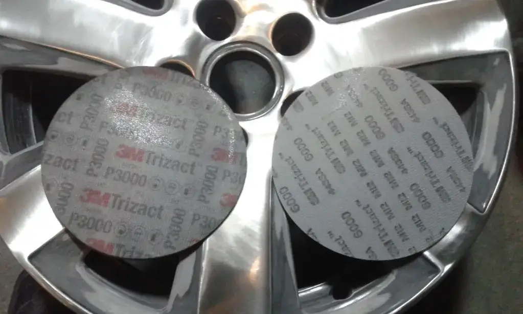 Jak wypolerować felgi aluminiowe na lustro i uniknąć typowych błędów