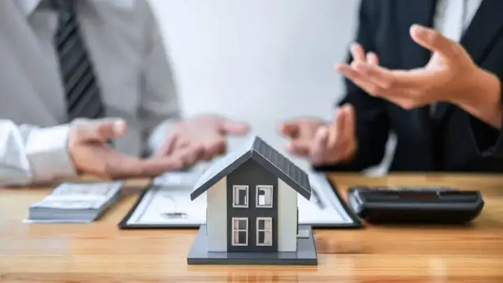 Kto wycenia działki? Sprawdź, jak uniknąć nieodpowiednich wycen