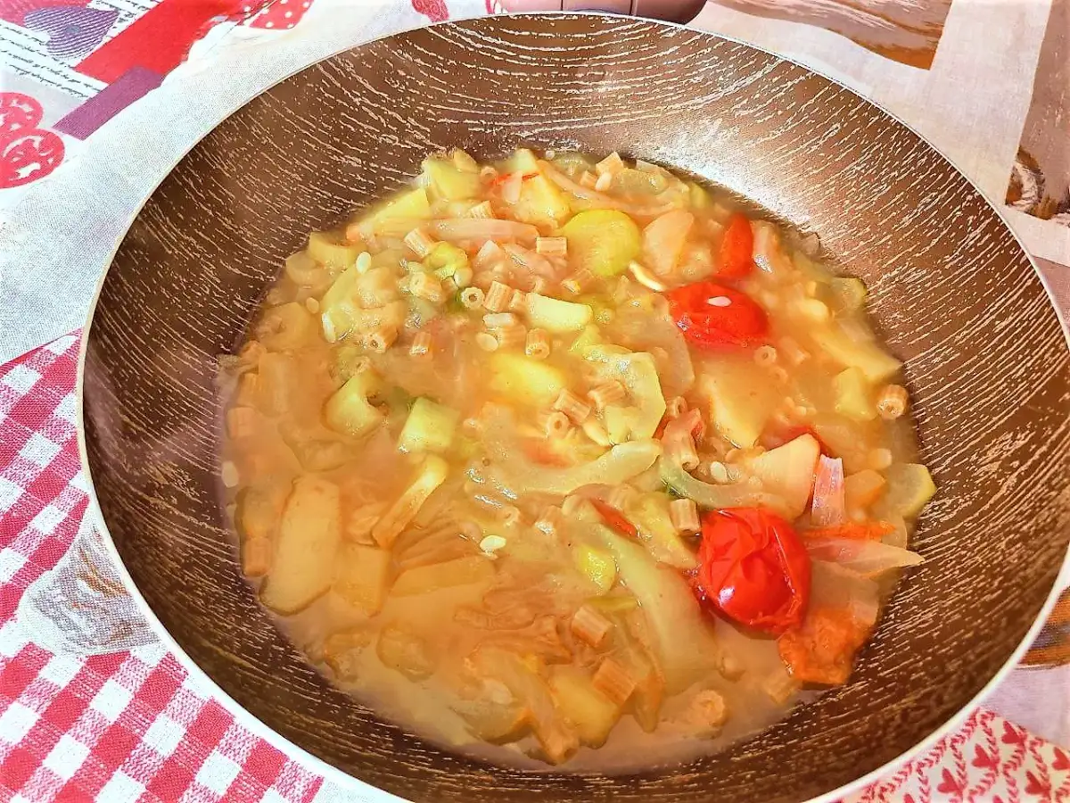 Minestra Zucchine e Patate: Ricetta Facile, Veloce e Cremosa