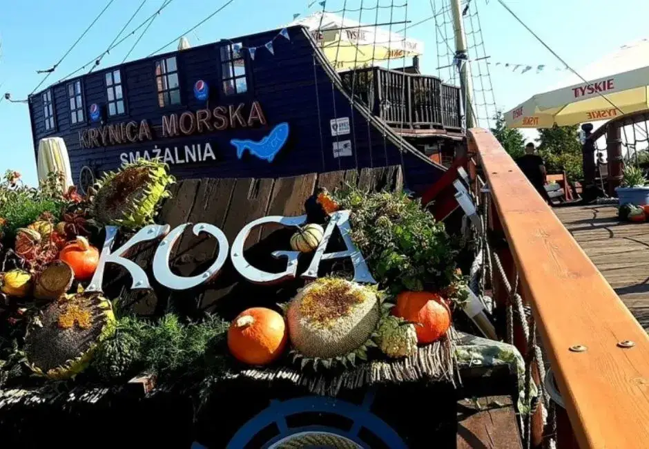 Gdzie zjeść w Krynicy Morskiej? Najlepsze restauracje i opinie