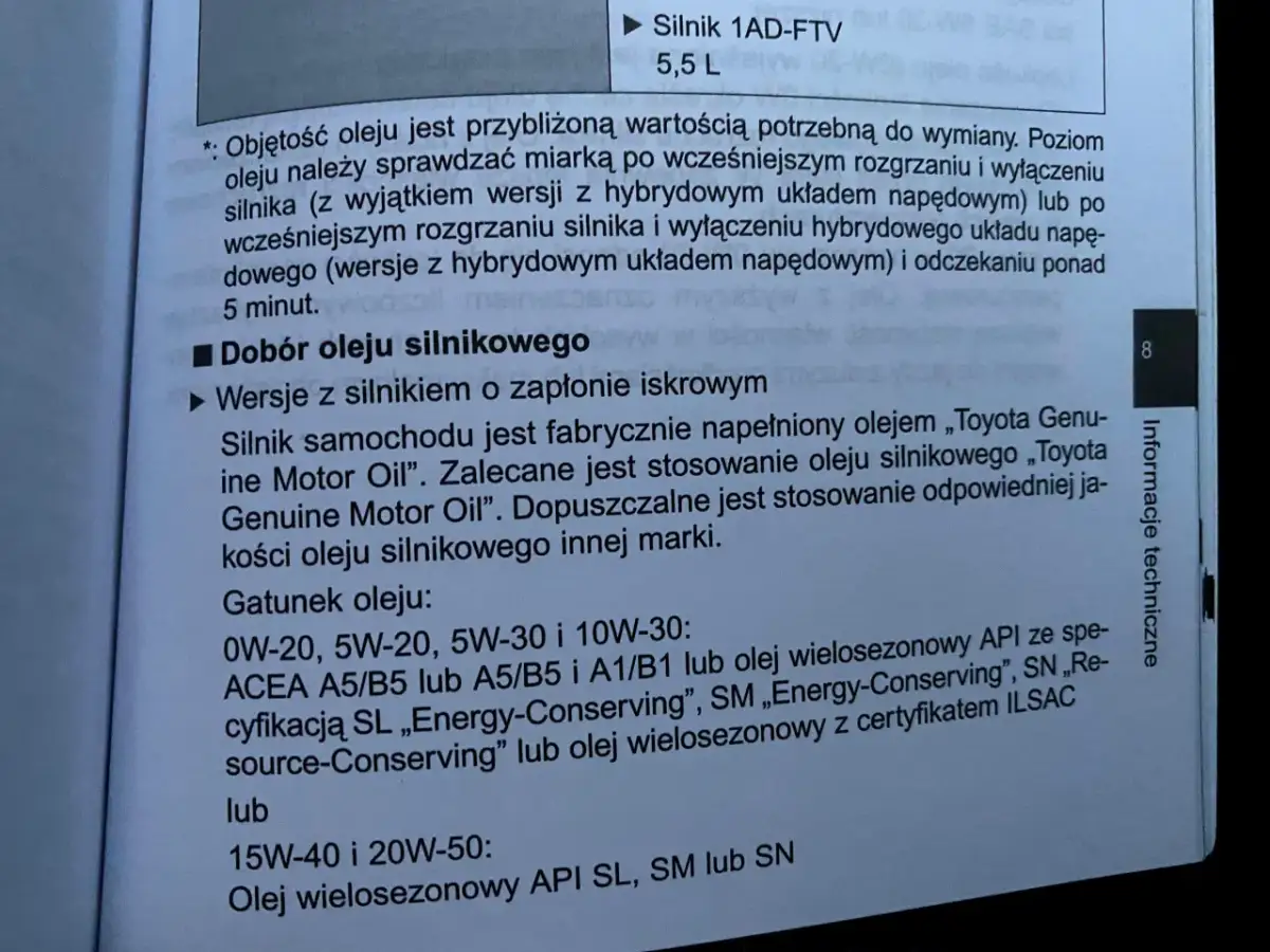 Dobór oleju do Toyoty Auris 1.6 benzyna: zalecane oleje wielosezonowe 0W-20, 5W-20, 5W-30, 10W-30 z certyfikacją API i ACEA.