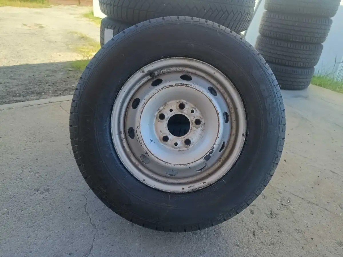 Peugeot Boxer: Jak zdjąć koło zapasowe? Patent na zapieczoną windę!