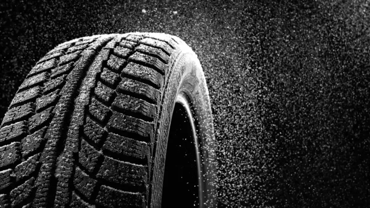 Opony całoroczne: czy warto? Podejmij świadomą decyzję!