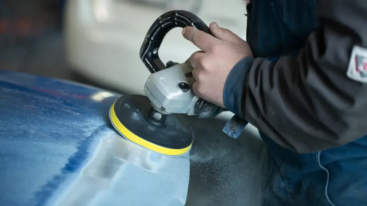 Szlifowanie szpachli: Jaki papier? Krok po kroku do gładkości